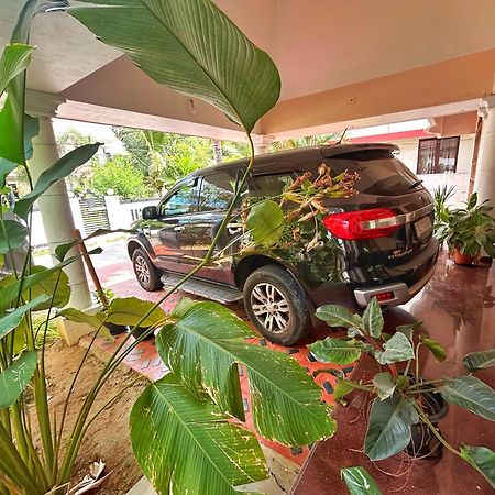 טריואנדרום La Casa Trivandrum 4 Bhk Ac Luxury Villa At City Centre, Just 6 Kms To Airport מראה חיצוני תמונה